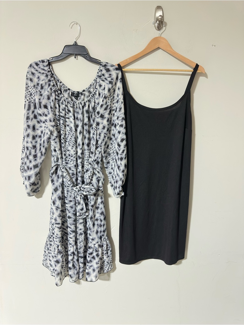 JBS Women Animal Print Tie Front Dress Size 18W Long Sleeve Lined Casual